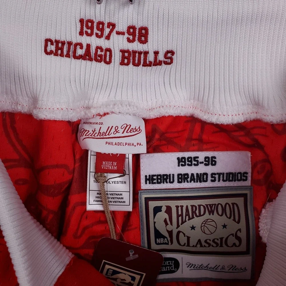 Mitchell & Ness hebru brand